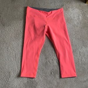 Lululemon size 12 leggings - crop
